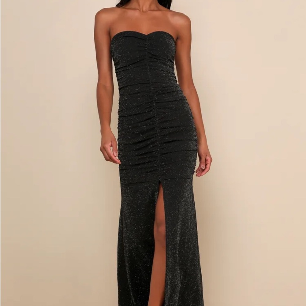 Lulu's Black Strapless Ruched Bodycon Gown